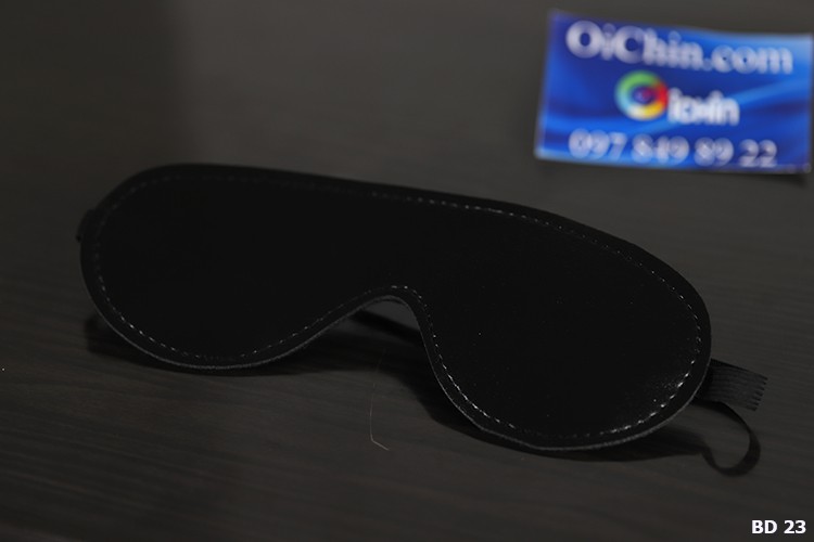 Bịt mắt da mềm mại tăng hưng phấn khi quan hệ ba màu đỏ đen hồng