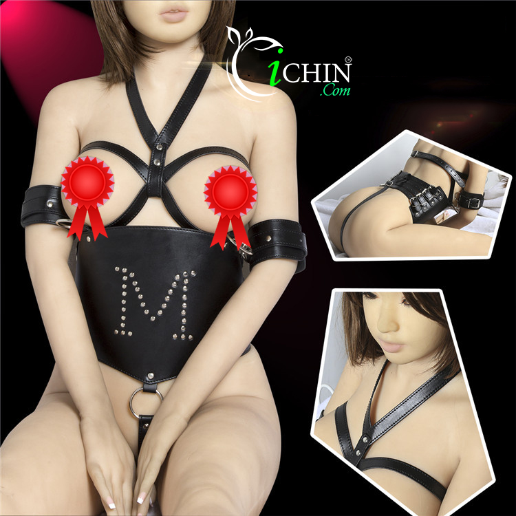 Shop bán Bộ trói tay hở ngực gợi cảm kích thích giá tốt Shop bán Bộ trói tay hở ngực gợi cảm kích thích giá tốt