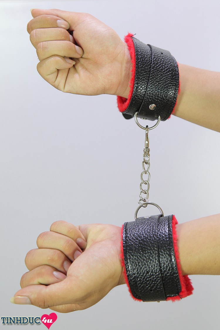 Combo BDSM 10 món đồ chơi bạo dâm chất liệu da lông mềm mại độc đáo Combo BDSM 10 món đồ chơi bạo dâm chất liệu da lông mềm mại độc đáo