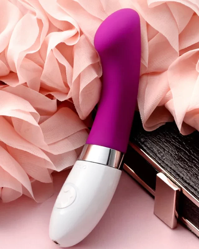 Lelo GiGi 2 cao cấp máy rung điểm G silicone sạc mạnh mẽ