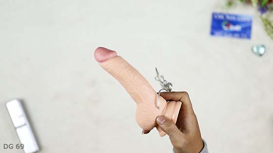 Lovetoy Real Extreme 7 inch rung cực mạnh gắn tường tiện dụng