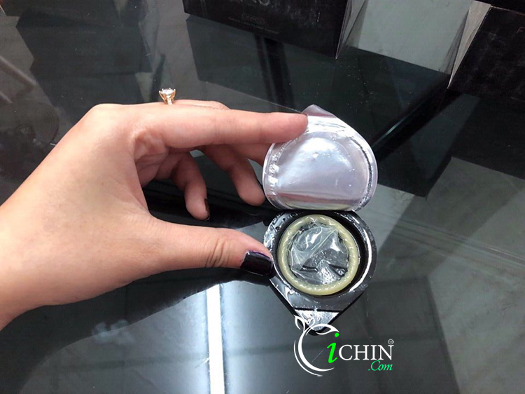 Bao cao su OLO siêu mỏng chính hãng Anh hộp 3 cái an toàn Bao cao su OLO siêu mỏng chính hãng Anh hộp 3 cái an toàn