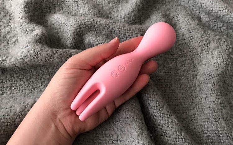 Svakom NYMPH máy rung 2 đầu 25 chế độ cho âm đạo đầu ti