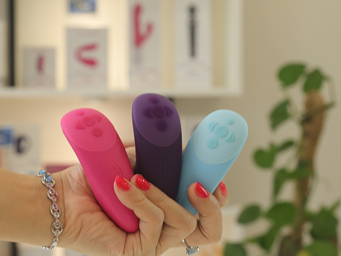 We-vibe Chorus máy rung 2 đầu cao cấp Canada điều khiển từ xa