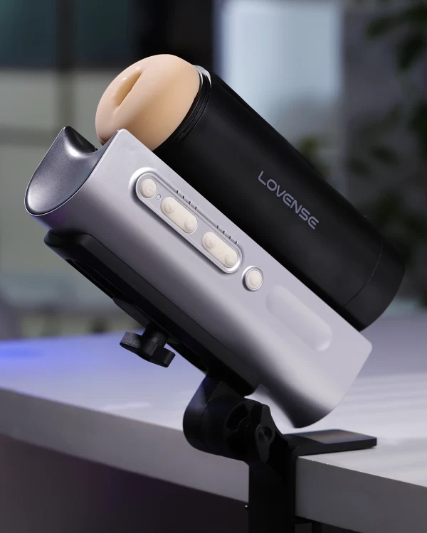 Máy thủ dâm Lovense Solace Pro AI cao cấp 2025 kết nối App điều khiển