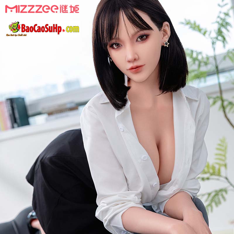 Búp bê nữ thư ký Mizzzee 1m58 đầu silicone thân TPE quyến rũ