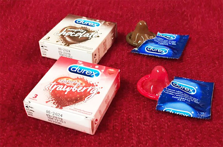 Bao cao su Durex Chocolate Strawberry ngọt ngào mùi thơm êm dịu